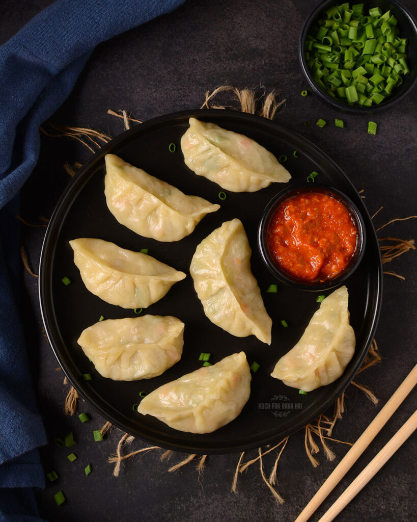 Momos